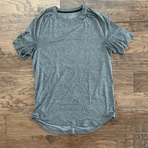 Lululemon Drysense T shirt. 2 available. Excellent condition. Mens large.